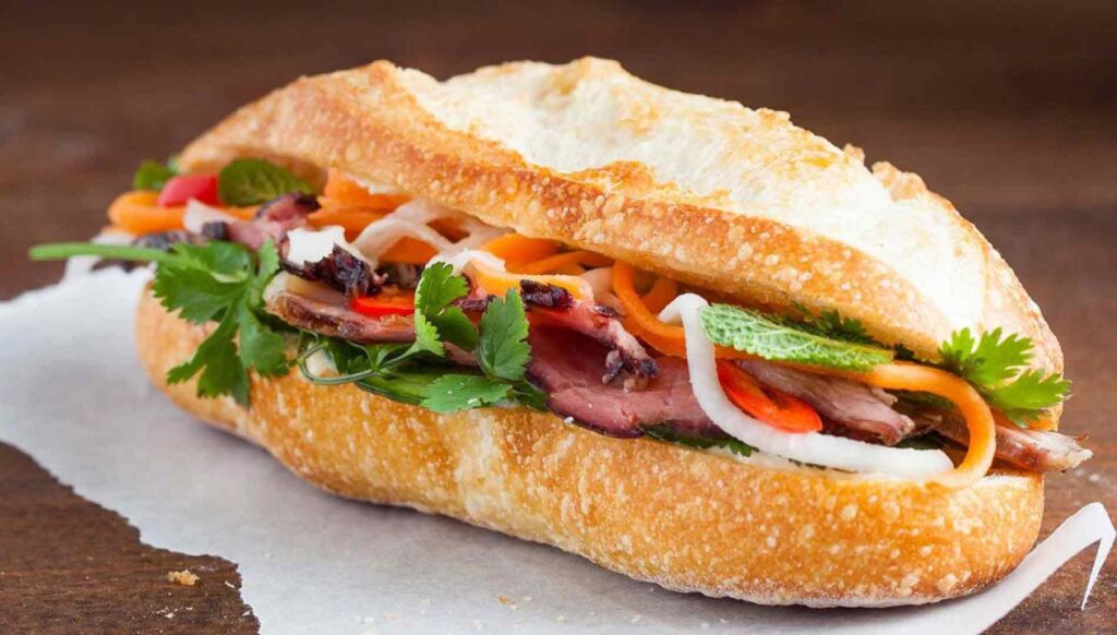 Mơ thấy bánh mì đánh đề con gì? Luận giải con số may mắn